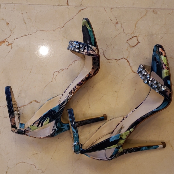 Guess Catarina4 open-toe ankle strap embellished heels, 7.5 - Picture 6 of 16